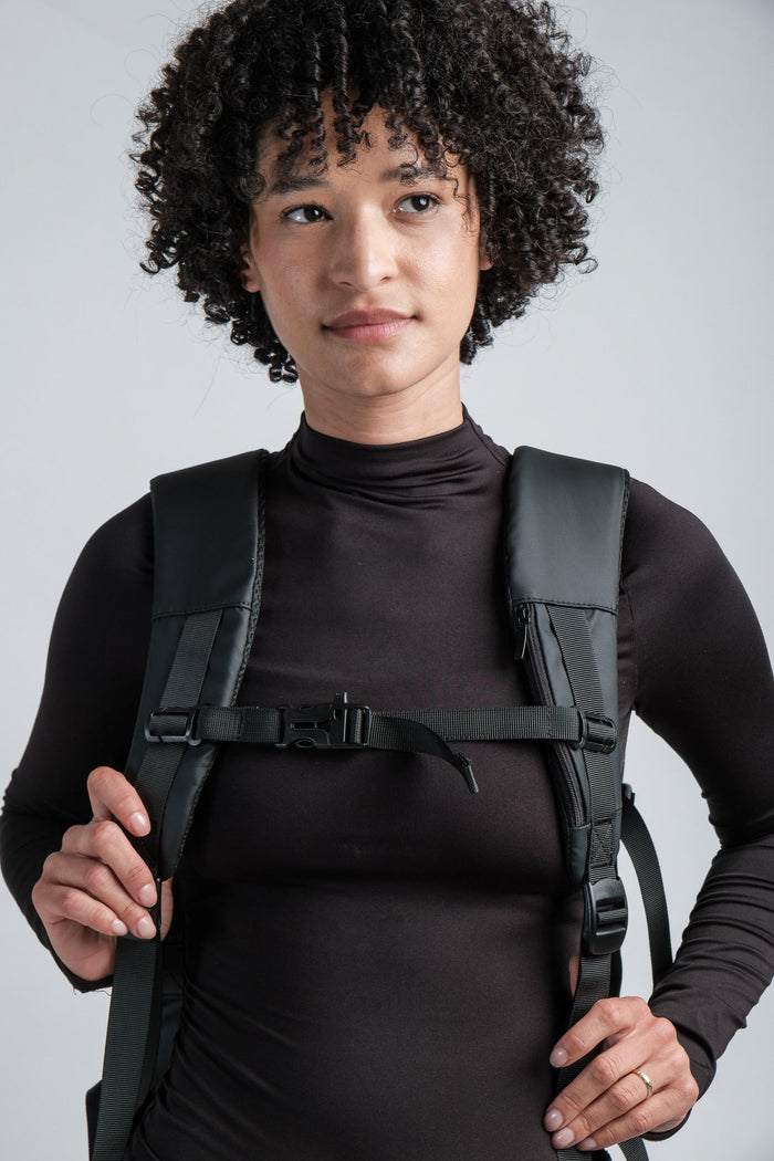Voyager — Expandable Backpack 26–38 L with Rain Protection
