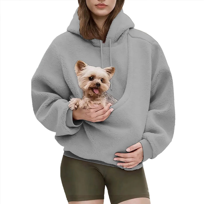 Hoodie with a pouch for small pets